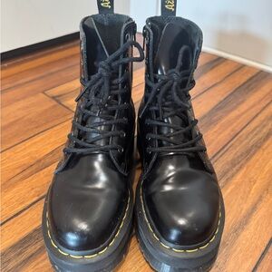 Dr. Martens Jadon Smooth LeatherPlatform